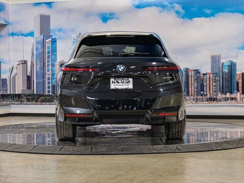 New 2026 BMW iX xDrive60 AWD/4WD image 9