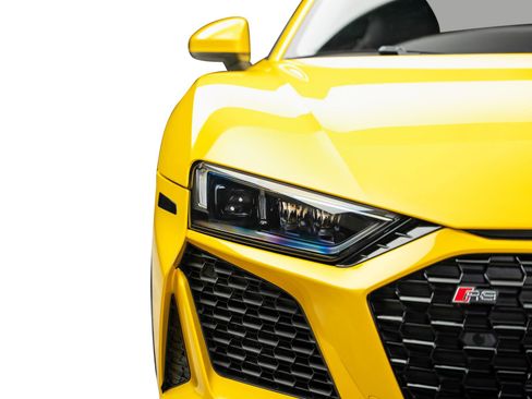 Used 2021 Audi R8 V10 w/ Premium Package image 9