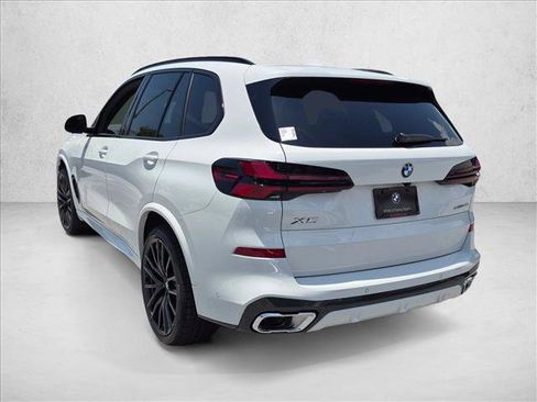 Used 2026 BMW X5 sDrive40i w/ M Sport Package RWD image 8