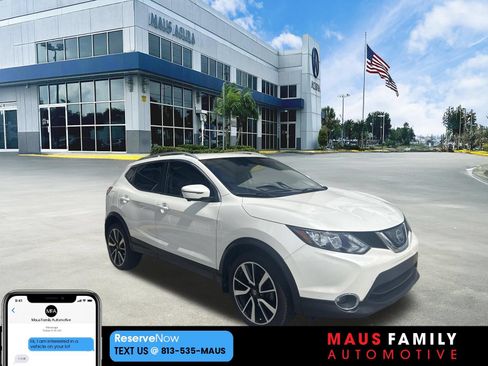 Used 2019 Nissan Rogue Sport SL FWD image 1