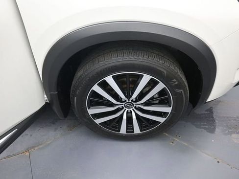 Used 2024 Nissan Pathfinder Platinum AWD/4WD image 39