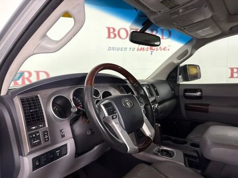 Used 2014 Toyota Sequoia Platinum RWD image 12