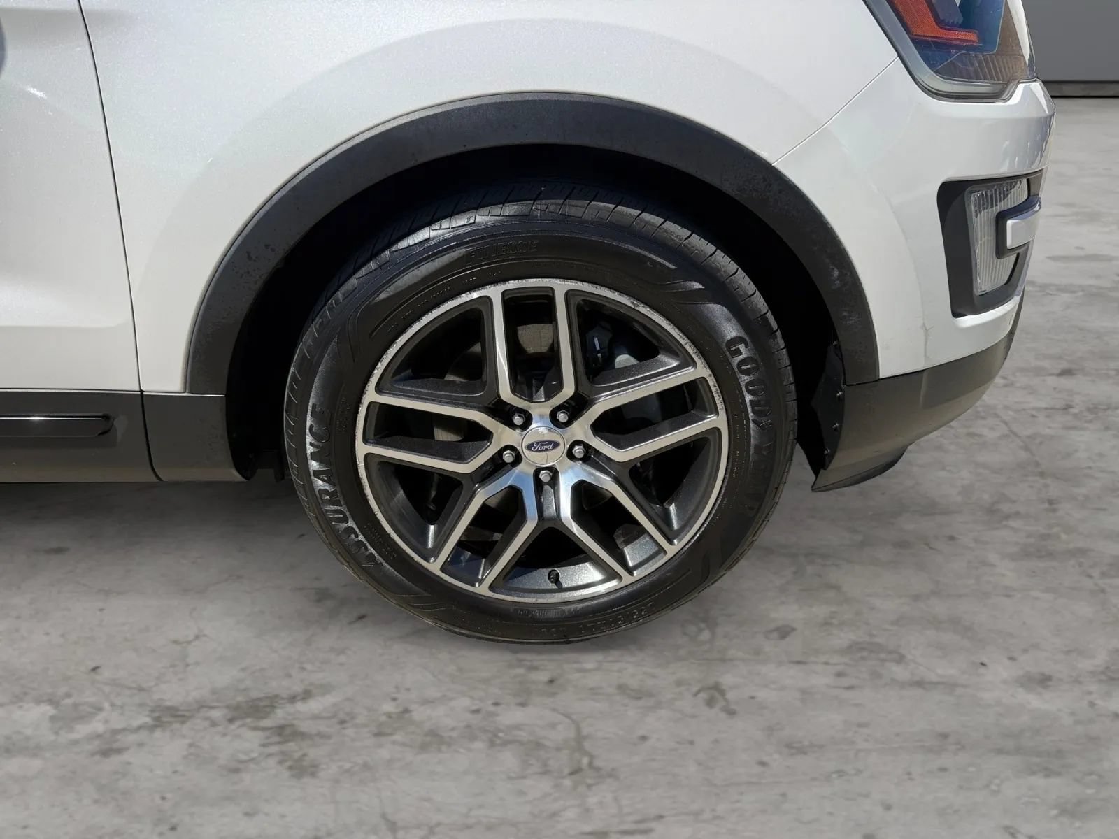 Used 2016 Ford Explorer Sport w/ Equipment Group 401A AWD/4WD image 47