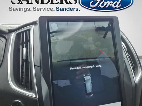 Used 2023 Ford Edge Titanium AWD/4WD image 23