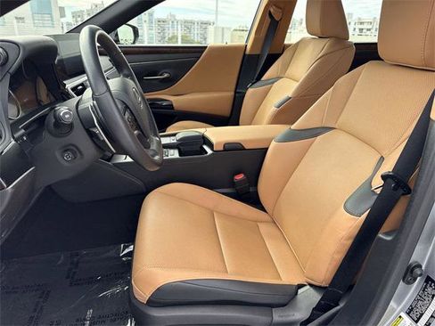 Certified 2022 Lexus ES 350 w/ Premium Package image 11