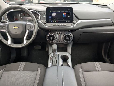 Used 2025 Chevrolet Blazer LT image 15
