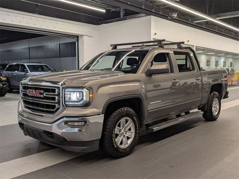 Used 2017 GMC Sierra 1500 SLE w/ SLE Value Package image 7
