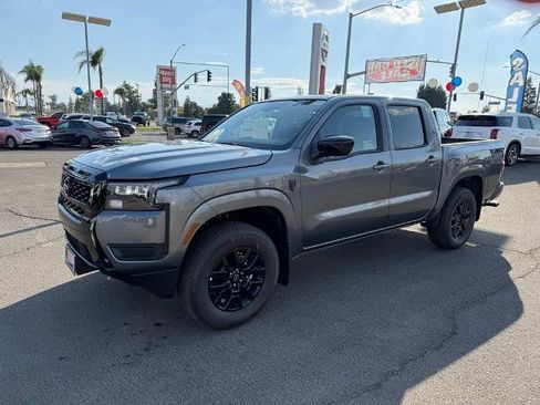 New 2026 Nissan Frontier SV w/ Tow Package image 3