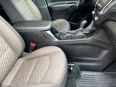 Used 2019 Chevrolet Equinox LT image 21
