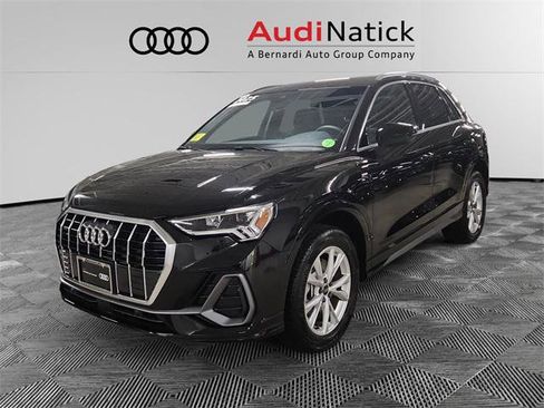 Certified 2025 Audi Q3 2.0T Premium Plus w/ Premium Plus Package image 1