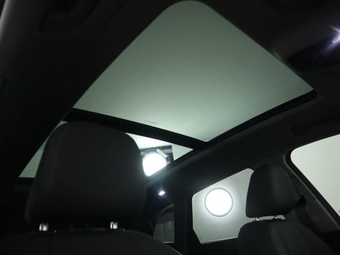 Used 2025 Audi Q5 2.0T Premium w/ Convenience Package image 21