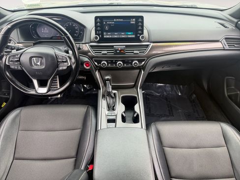 Used 2021 Honda Accord Sport image 10