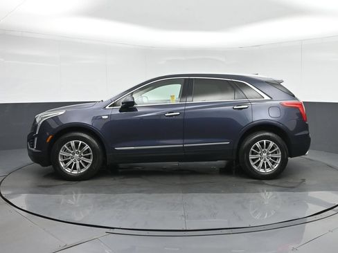 Used 2018 Cadillac XT5 Luxury w/ Driver Awareness Package FWD image 4