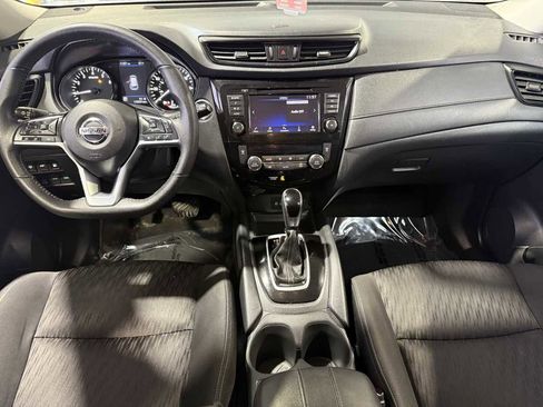 Used 2020 Nissan Rogue SV image 27