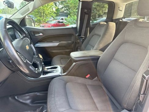 Used 2022 Chevrolet Colorado LT w/ Fleet Safety Package RWD image 12