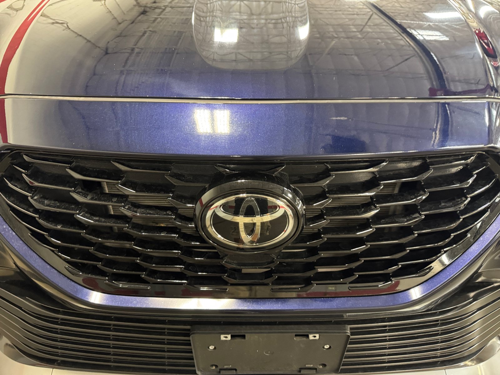 Used 2025 Toyota Highlander XSE AWD/4WD image 23