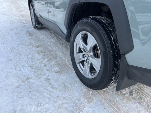 Used 2022 Toyota RAV4 XLE image 30