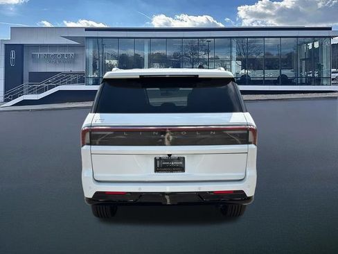 New 2027 Lincoln Navigator L Black Label AWD/4WD image 7