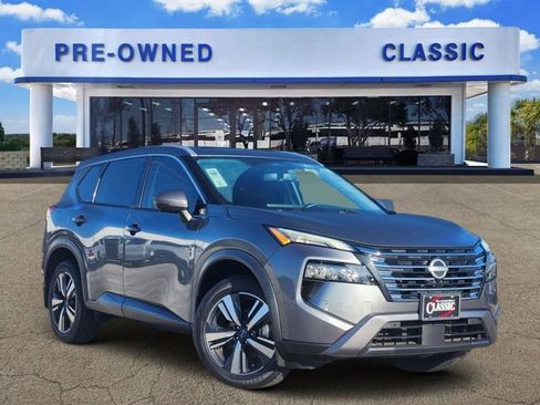 Used 2024 Nissan Rogue SL w/ SL Premium Package FWD image 1