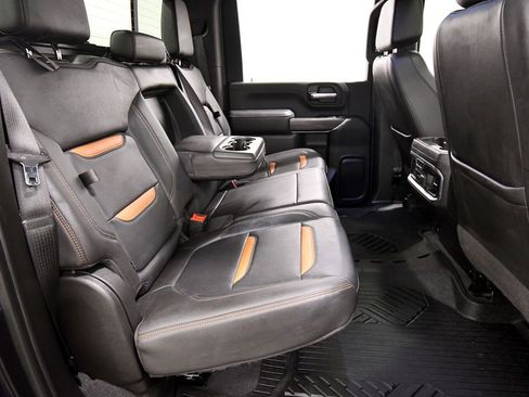 Used 2020 GMC Sierra 2500 AT4 w/ AT4 Premium Package image 18