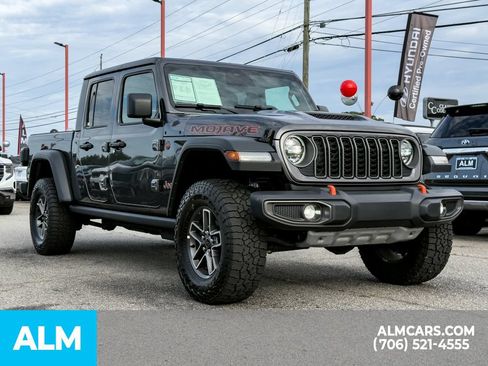 Used 2026 Jeep Gladiator Mojave AWD/4WD image 5