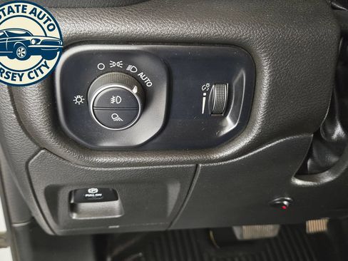 Used 2022 RAM 1500 Tradesman w/ Protection Group AWD/4WD image 21