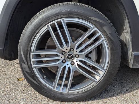 Used 2023 Mercedes-Benz GLS 450 4MATIC image 22