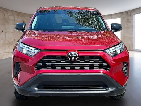 Used 2024 Toyota RAV4 LE AWD/4WD image 4