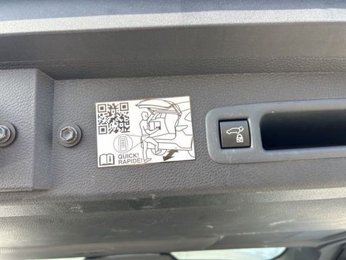 Used 2023 Toyota Sienna Platinum image 12