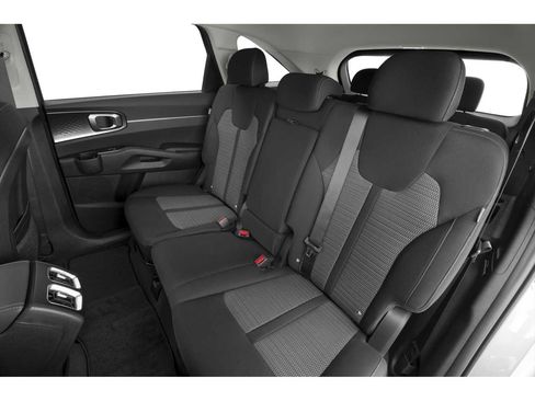 New 2025 Kia Sorento LX image 9