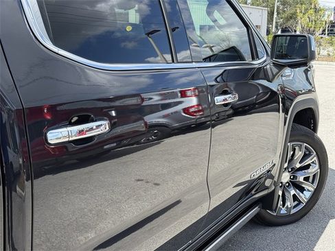 Used 2025 GMC Sierra 1500 Denali image 10