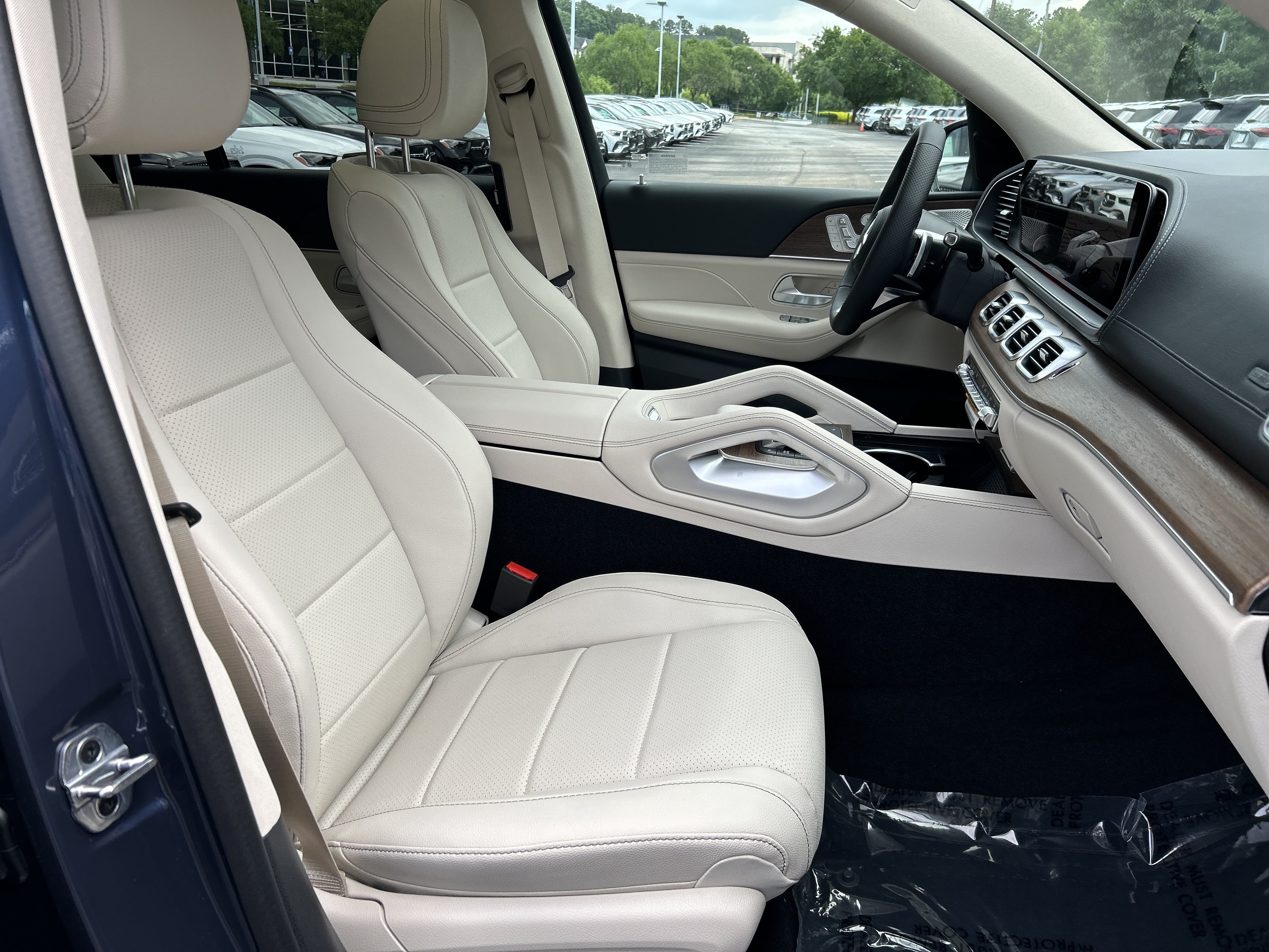 New 2026 Mercedes-Benz GLS 450 4MATIC image 48