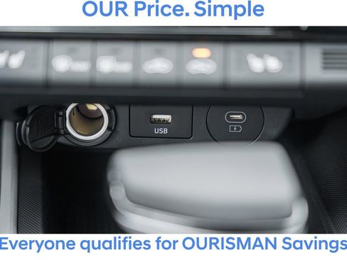 New 2025 Hyundai Elantra Limited image 23