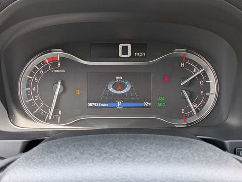 Used 2018 Honda Pilot Touring image 36