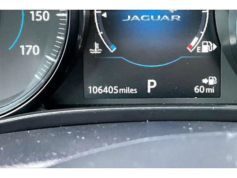 Used 2018 Jaguar XE Premium AWD/4WD image 22