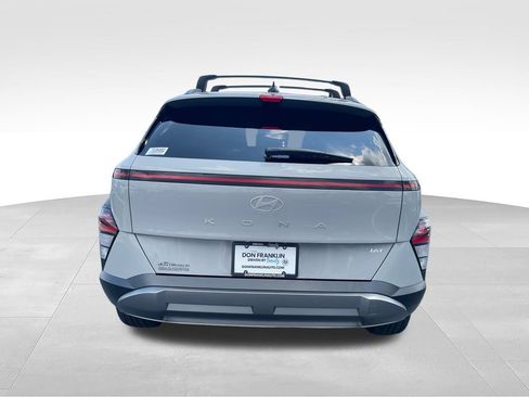 Used 2026 Hyundai Kona SEL Premium FWD image 4