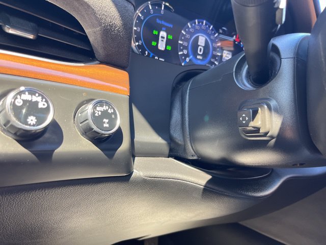 Used 2020 Cadillac Escalade Luxury AWD/4WD image 40