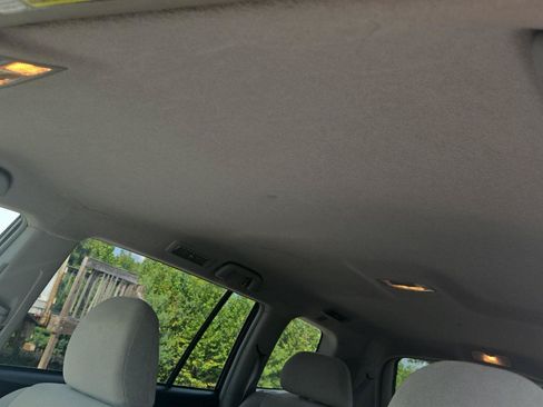 Used 2011 Toyota Highlander 4WD w/ Tech Pkg image 16