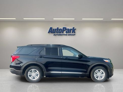 Used 2022 Ford Explorer XLT w/ Equipment Group 202A AWD/4WD image 8