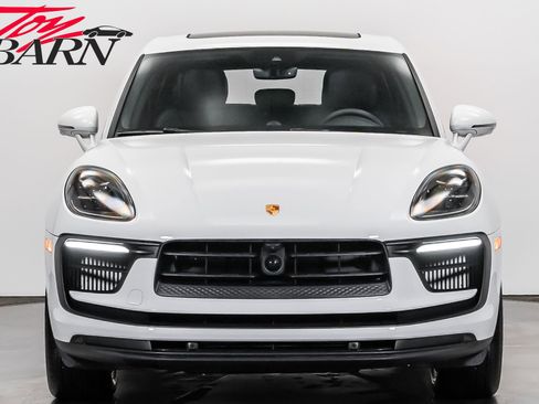 Used 2022 Porsche Macan S image 8