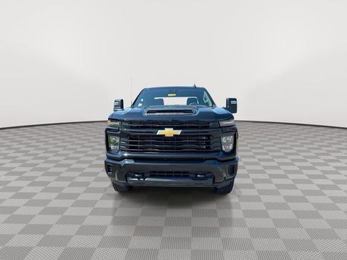 Certified 2026 Chevrolet Silverado 2500 Custom AWD/4WD image 4