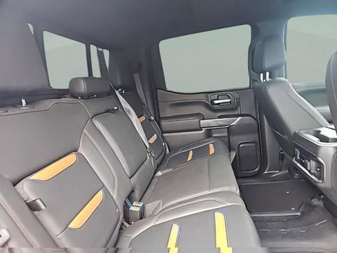 Used 2022 GMC Sierra 1500 AT4 w/ AT4 Premium Package image 31