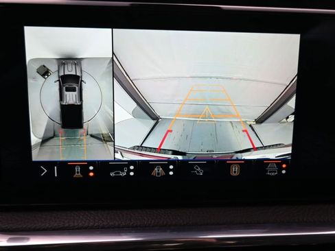 Used 2024 GMC Sierra 3500 Denali w/ Denali Reserve Package image 16