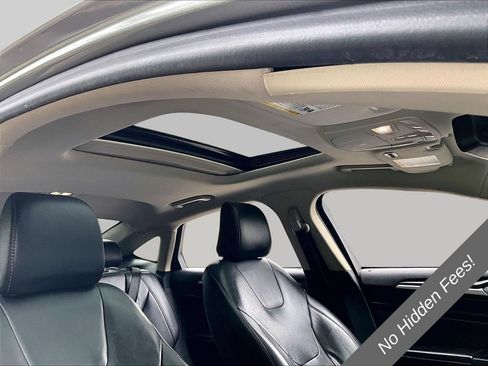 Used 2020 Ford Fusion Titanium AWD/4WD image 20