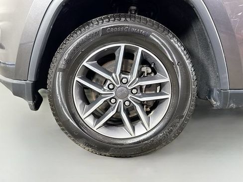 Used 2020 Jeep Grand Cherokee Limited AWD/4WD image 34
