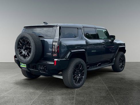 New 2025 GMC Hummer EV 2X w/ LPO, Dark Essentials Package image 7