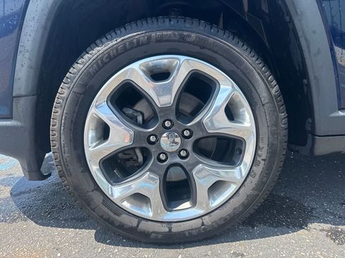 Used 2019 Jeep Compass Limited AWD/4WD image 13