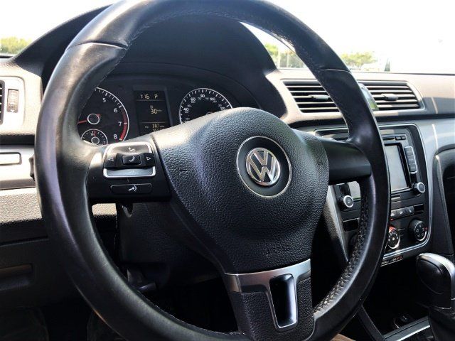 Used 2015 Volkswagen Passat 1.8T Limited Edition FWD image 8