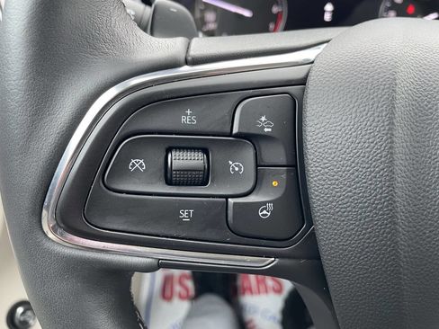 Used 2023 Buick Envision Essence image 17