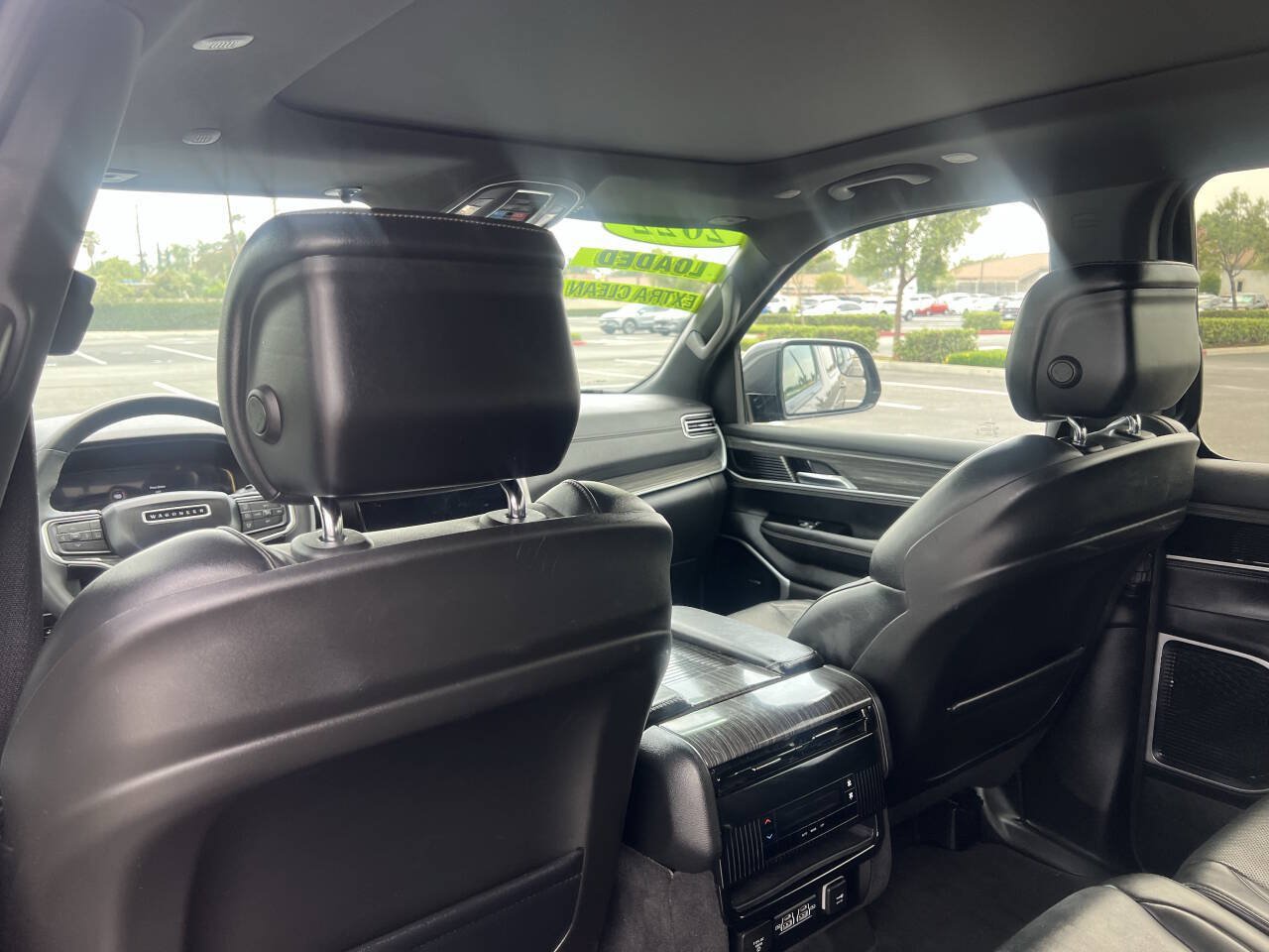 Used 2022 Jeep Wagoneer Series II w/ Premium Group I AWD/4WD image 13